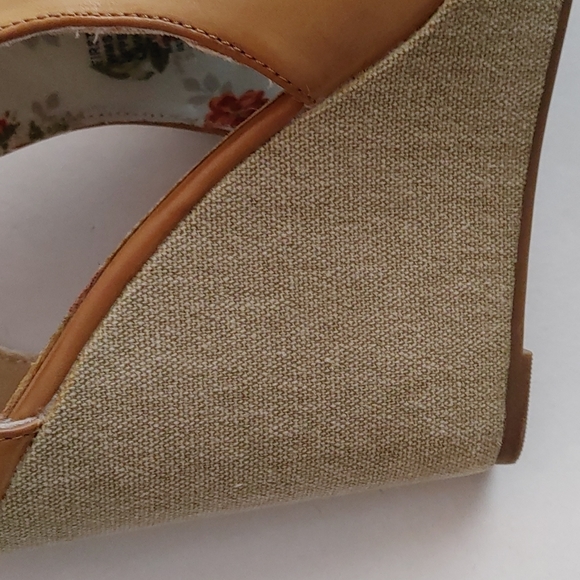 UNLISTED open toe wedges - Picture 6 of 8